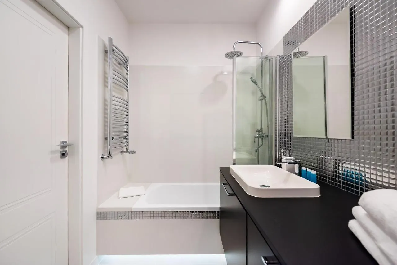 Wola Bloom Apartment Warsaw 0*,